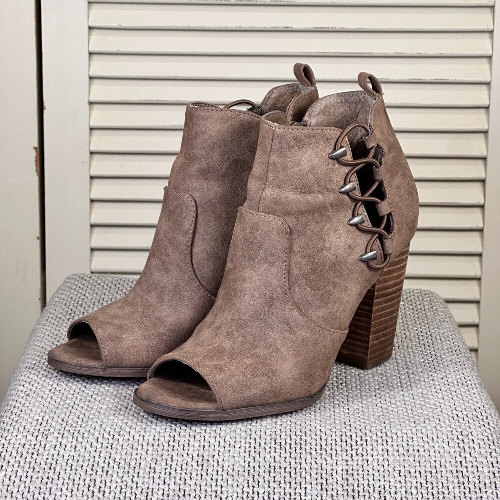 G by Guess Open Toe Bungee Ankle Boots Booties Brown Beige Women Size 6.5 - Picture 6 of 8